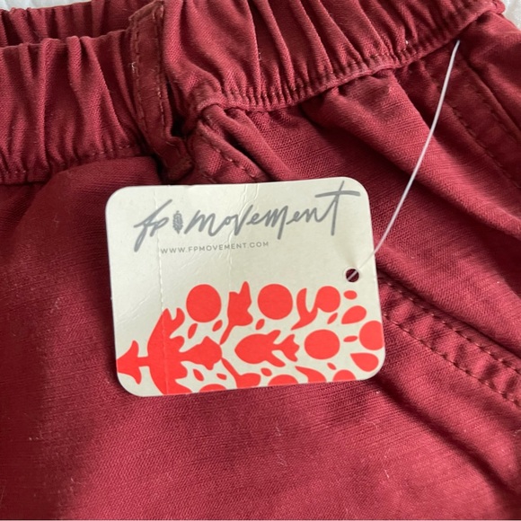 Free People Women’s Voyage Utility High Rise Wide Leg Cargo Pants in Red Size XS - Picture 14 of 16